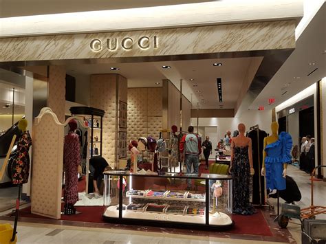 GUCCI Team Manager, Saks New York 